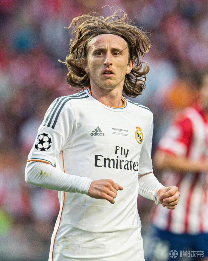 马竞vs奥维耶多首发：格列兹曼搭档瑟洛特，阿尔瓦雷斯替补