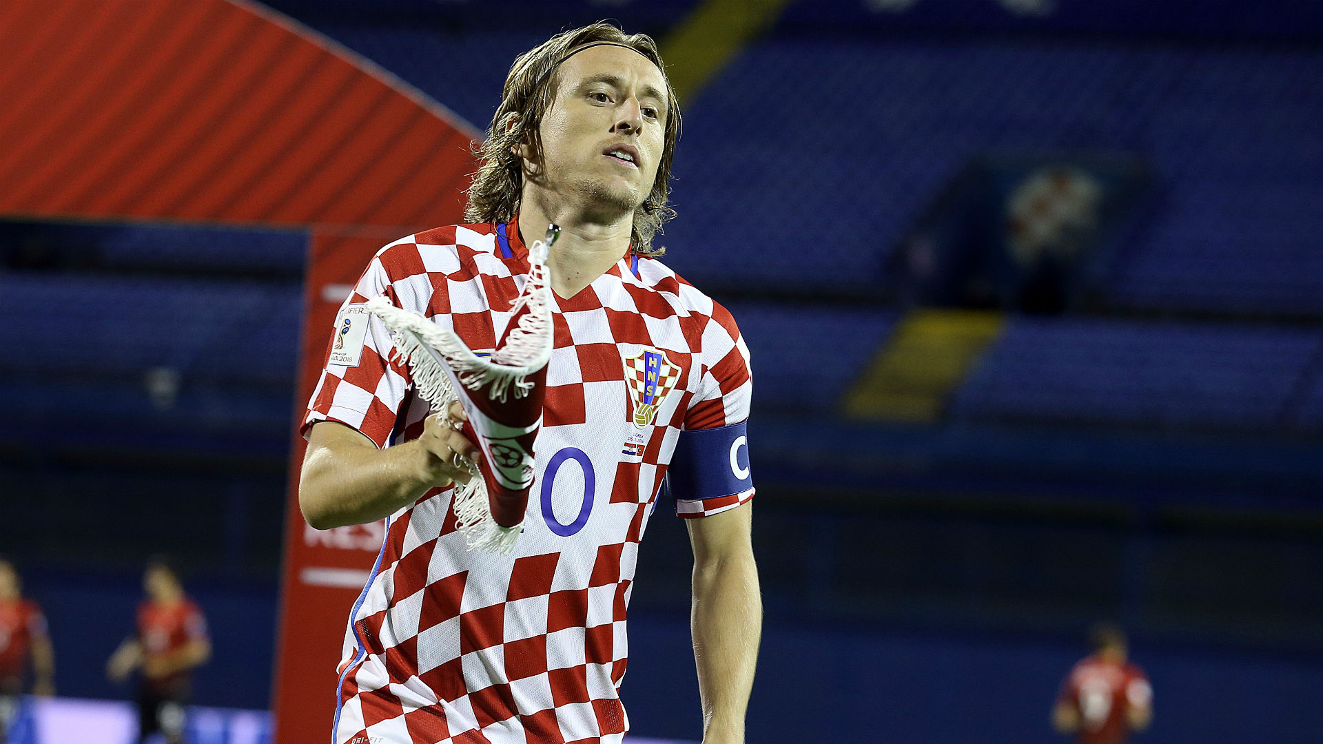 篮球CBA球队启用新训练馆，设备全面升级